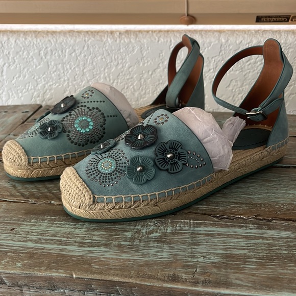 Coach Ankle Strap Astor Espadrilles with Tea Rose Rivets - Picture 3 of 5